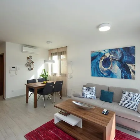 Guest house Marija 4*