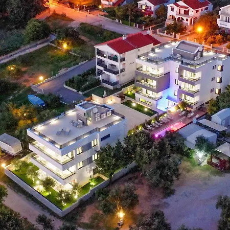 Marija 4* Sveti Filip i Jakov