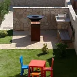 Marija 4* Sveti Filip i Jakov